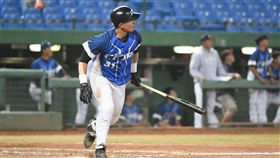 ▲統一獅捕手林祐樂冬聯擊出2分全壘打。（圖／中華職棒提供）