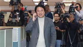 林右昌出席民進黨中執會（1）民主進步黨5日在民進黨中央黨部舉行中執會，對台北市與台中市立委補選，代理主席林右昌（圖）表示，是否要與台北市長柯文哲合作，要中執會討論，黨內同志都很有智慧，我們會全力爭取這兩席勝選。中央社記者張皓安攝　107年12月5日