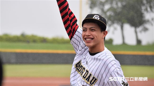 能進演藝圈　鯰魚哥高中被罵出來的