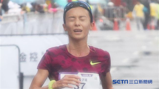 國內男、女全馬冠軍成績創個人最佳