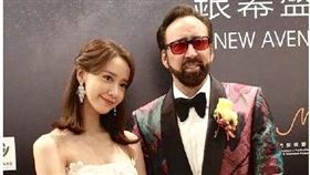 潤娥與尼可拉斯凱吉一同受邀擔任澳門國際影展宣傳大使。（圖／翻攝自微博）