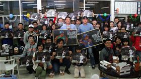 統一獅隊長高國慶、球迷會神秘嘉賓鄭鎧文與球迷齊聚大魯閣台南店闖關PK並分享球季心得。（圖／蜂巢運動行銷提供）