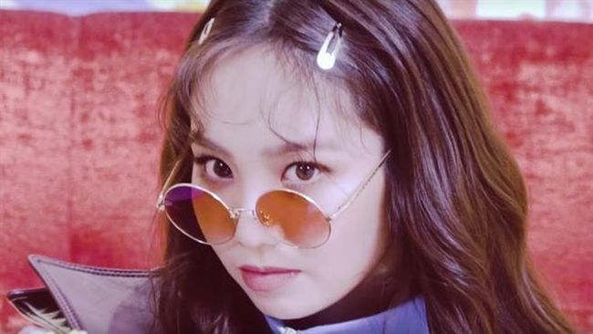 陳芳語逆光飛翔！備禮揪粉絲嗨翻聖誕