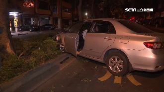 疑路況不熟！Uber駕駛自撞安全島