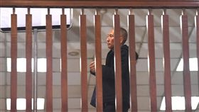 鈕承澤遭控涉性侵  北檢諭令150萬交保台北地檢署偵辦導演鈕承澤（圖）被控涉性侵女性工作人員案，10日上午傳喚鈕承澤到案。檢察官訊後諭令鈕承澤以新台幣150萬元交保。中央社記者孫仲達攝  107年12月10日