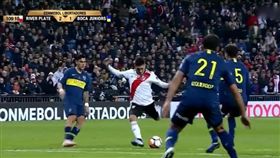 ▲河床踢進致勝的一球。（圖／翻攝自比賽畫面）