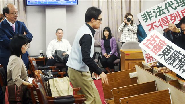 楊翠被國民黨人翻桌時　心底想什麼？