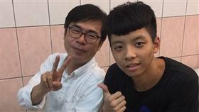 陳其邁,鄭運鵬,廣東汕頭勝味火鍋店 圖/翻攝自臉書