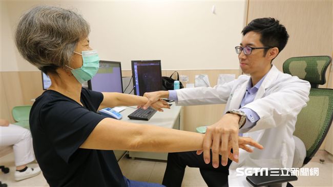 她肩痛連拿鍋都難..竟是「這」破了