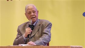 前總統李登輝10日出席「2016深化民主文化，追求永續主權」募款餐會並發表談話。（圖／記者林敬旻攝）