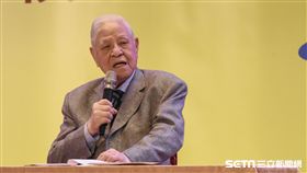 前總統李登輝10日出席「2016深化民主文化，追求永續主權」募款餐會並發表談話。（圖／記者林敬旻攝）