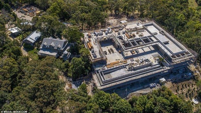 雷神夫妻建豪宅　網友：是百貨公司吧