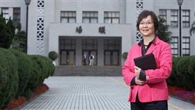 李新,羅淑蕾,郭新政　圖／翻攝自臉書