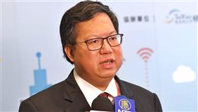 新潮流逼宮說  鄭文燦：這是編故事近來坊間盛傳新潮流逼宮的說法，桃園市長鄭文燦（圖）6日受訪表示，這是編故事，民進黨上半局打得不好，下半局就應調整，但隊長還是總統蔡英文。中央社記者吳睿騏桃園攝  107年12月6日