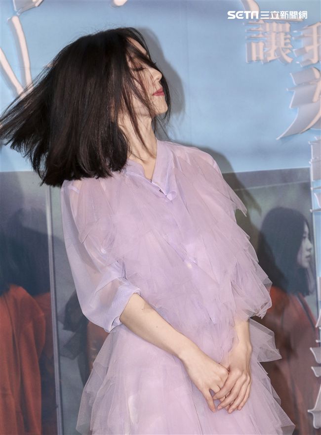 創作精靈歌手白安睽違四年再度發片，第三張全新專輯「1990s」將在12/14發行。（記者林士傑/攝影）