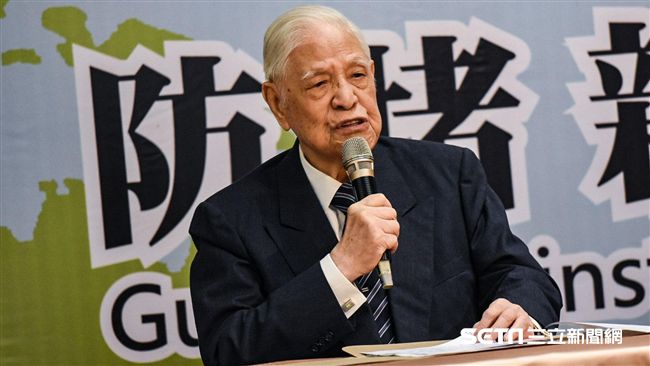 蔣經國挑上他！李登輝終成民主推手