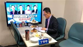 丁守中,台北市長,退出政壇,驗票,柯文哲（圖／翻攝自丁守中粉絲團臉書）