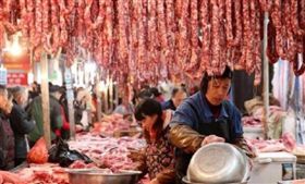 大陸,非洲豬瘟,疫情,央視,豬肉（圖／翻攝自吻痕已成茧微博）