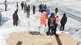 中國大陸,男子冬泳溺斃（圖／翻攝自看看新聞）