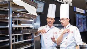 曹志雄（圖／翻攝自曹師傅の麵包坊臉書）