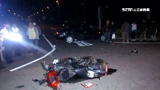 重機遭小客車撞飛！騎士命大僅輕傷