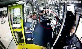 范可欽摔斷3根肋骨　公車內影像曝光