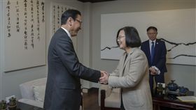 蔡英文總統14日下午接見「日華議員懇談會」會長古屋圭司眾議員一行。（圖／總統府提供）