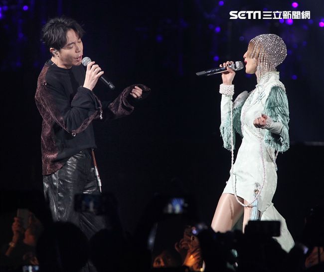 張韶涵「旅程｣小巨蛋演唱會青峰特別來賓。（記者邱榮吉/攝影）