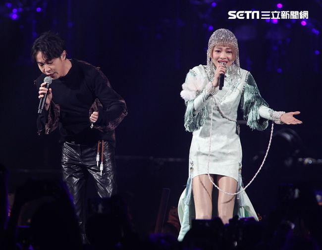 張韶涵「旅程｣小巨蛋演唱會青峰特別來賓。（記者邱榮吉/攝影）