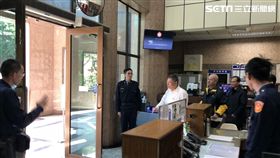 柯文哲,中正二分局,突襲,打氣,加油,販毒