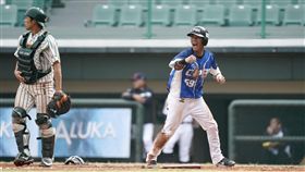 ▲莊駿凱冬季聯盟撲回本壘得分。（圖／中華職棒提供）