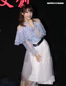 超人氣日本AV女優彩美旬果來台宣傳寫真集。（記者邱榮吉/攝影）