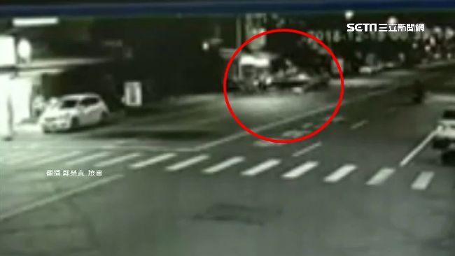 驚悚畫面曝！無照少年閃車失控撞死人