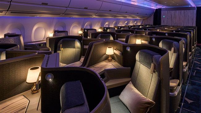 買機票見商務艙比經濟艙便宜　他被迫升等