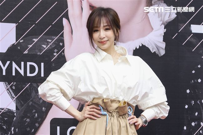 王心凌睽違三年第十二張音樂作品「CYNDILOVES2SING」簽唱會。（記者林士傑/攝影）