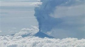 印尼索普坦火山噴發(圖/推特)