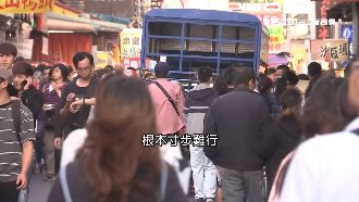 人車爭道！一中商圈不封街原因曝光