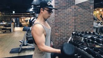 練成「安佐大肌肌」不難！只需2條件