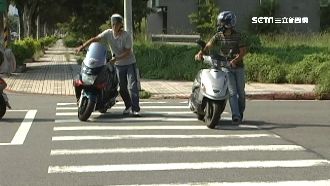 推機車「闖紅燈」免罰？律師籲別僥倖