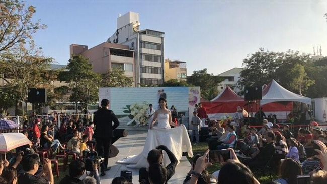花博葫蘆墩婚紗秀　洋溢浪漫幸福氛圍