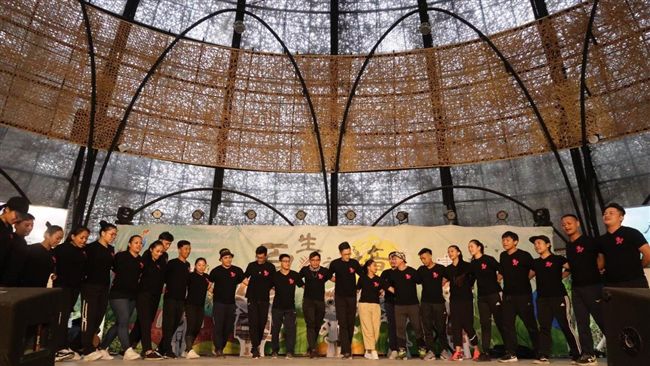 娜麓灣樂舞劇團　快閃花博秀布農文化