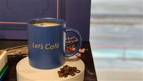 全家,Let Cafe',咖啡店。（圖／記者馮珮汶攝）
