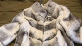 貂皮大衣,賓士車,交換,／翻攝自不要再買了！免費的幻物與幻務