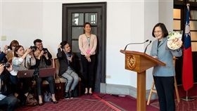 蔡英文秀滷肉飯照片,臉書