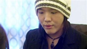 大家還記得黃琪嗎？這位無所不騙的臭小子，用塔羅牌唬了阿扁。還冒用頂新集團少東的名義，申辦黑卡，到處招搖撞騙。用金融的高槓桿技倆及虛假名目，刷錢騙財。