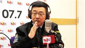 參選民進黨主席的行政院秘書長卓榮泰19日接受廣播節目蔻蔻早餐專訪。（圖／Hit Fm《蔻蔻早餐》製作單位提供）