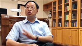 大學任教　江宜樺：分享研究及行政經驗前行政院長江宜樺赴中正大學任教，12日為第一堂課，他說是經法定程序通過申請，擔任最喜歡的教職工作，將分享學術研究、行政實務經驗。中央社記者黃國芳攝　107年9月12日