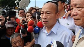 任用李四川  韓國瑜：無關2020選舉新北市副市長李四川將出任高雄市副市長，高雄市長當選人韓國瑜（前右2）17日受訪表示，無關2020年總統選舉，李四川單純是願意回到高雄為家鄉服務。中央社記者王淑芬攝  107年12月17日