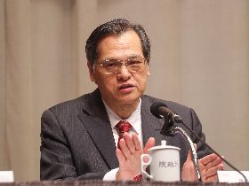 張明通出席行政院會後記者會