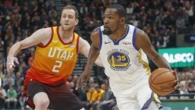 ▲杜蘭特突破爵士Joe Ingles的防守。（圖／美聯社／達志影像）